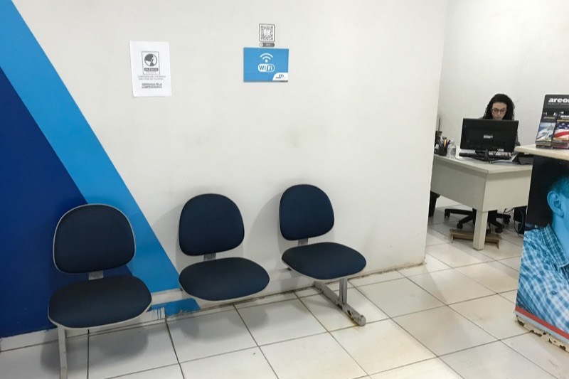 Sala de espera da Furlan Auto Vidros em Ribeirão Preto